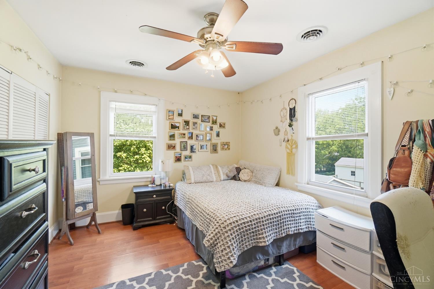 2416 Lysle Lane
