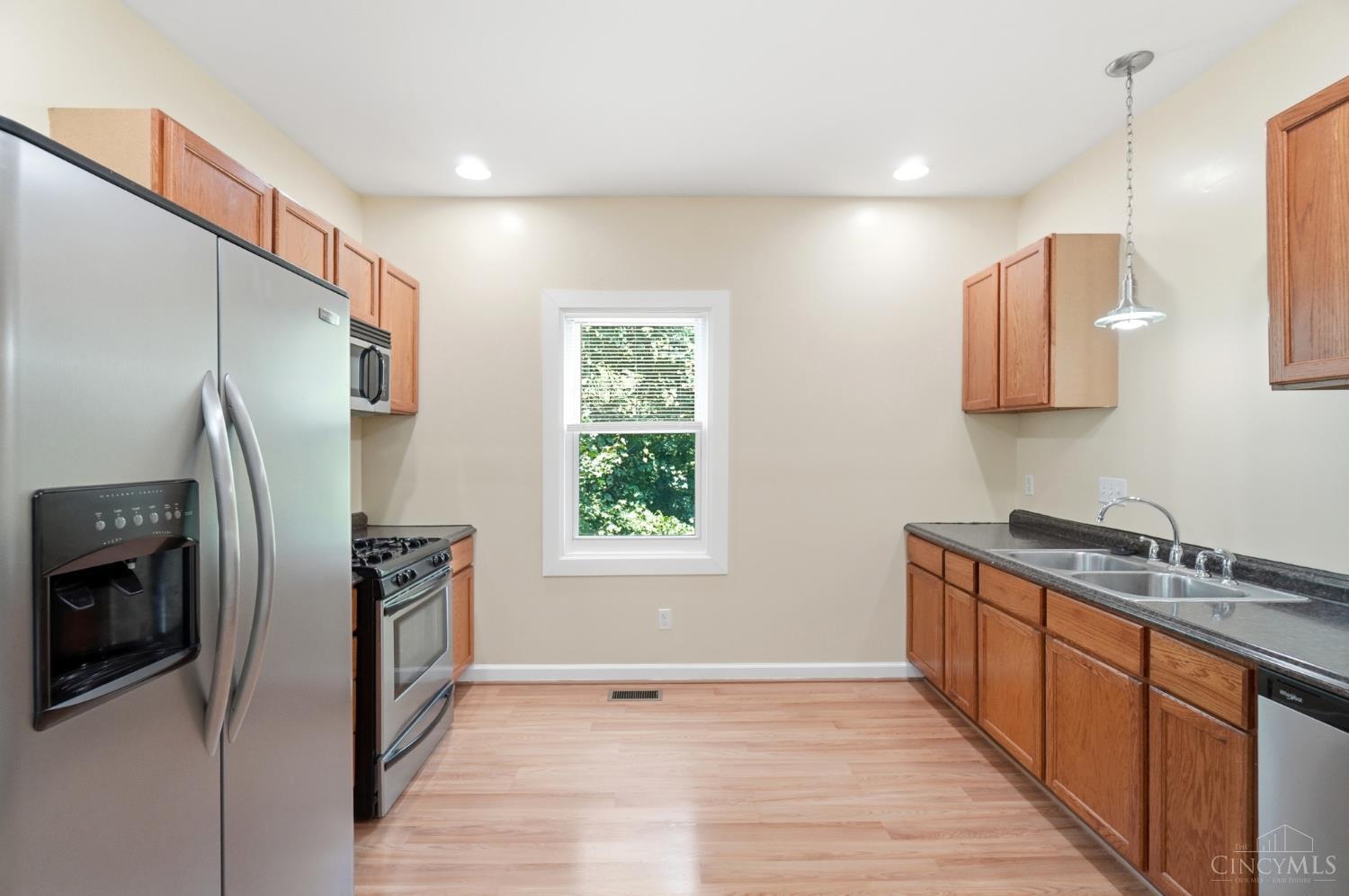 2416 Lysle Lane