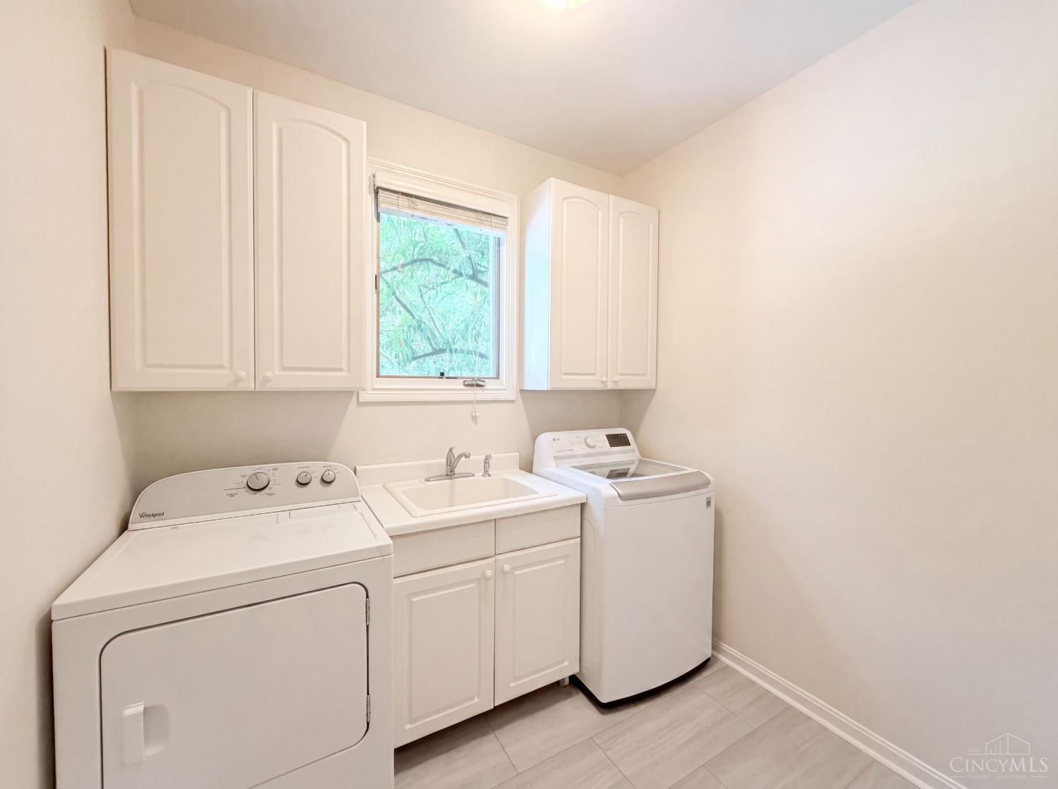 6667 Miami Woods Drive, Miami Twp, OH, 45140 — photo 18