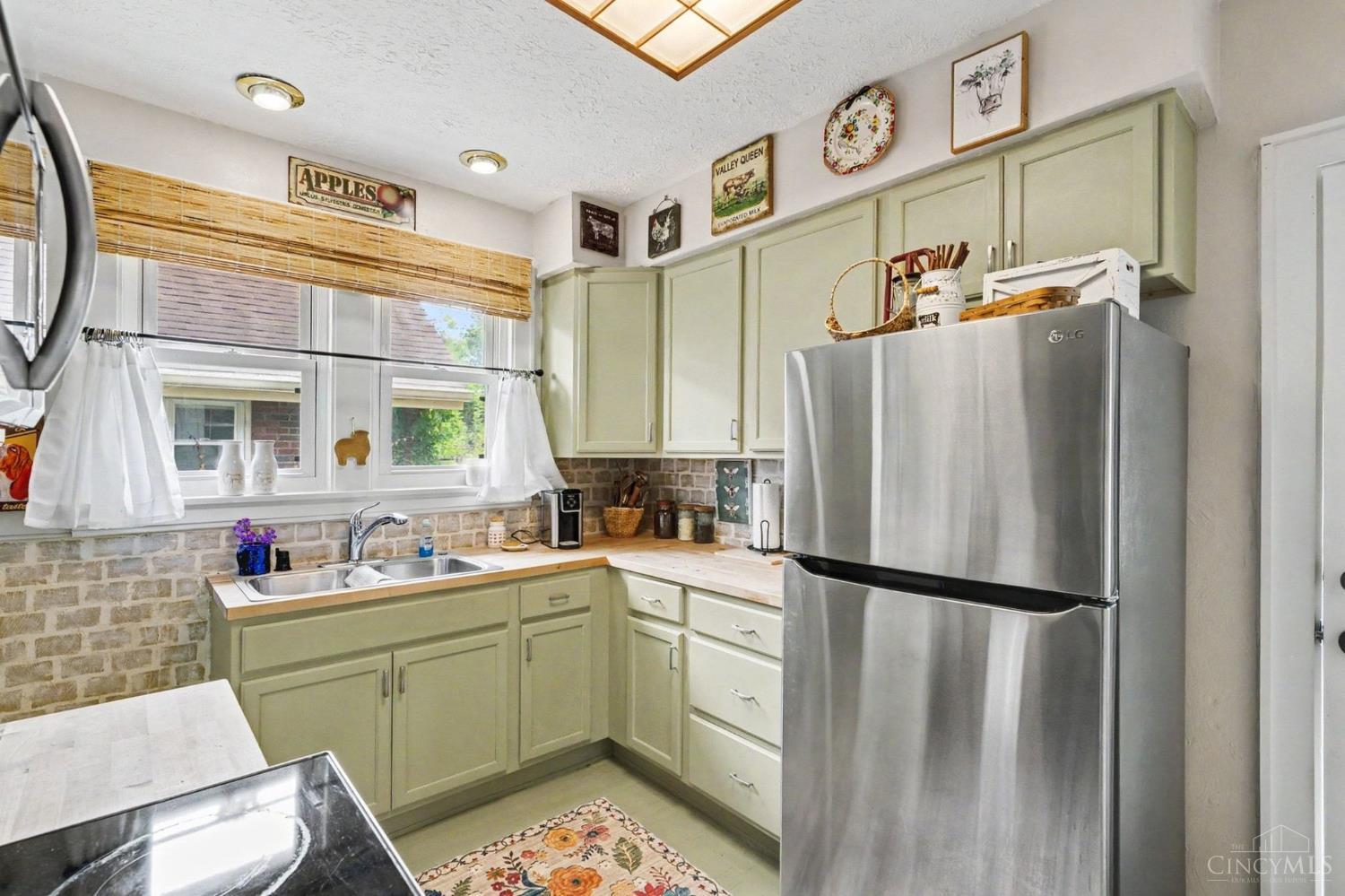 3389 Alta Vista Avenue, Cheviot, OH, 45247 — photo 7