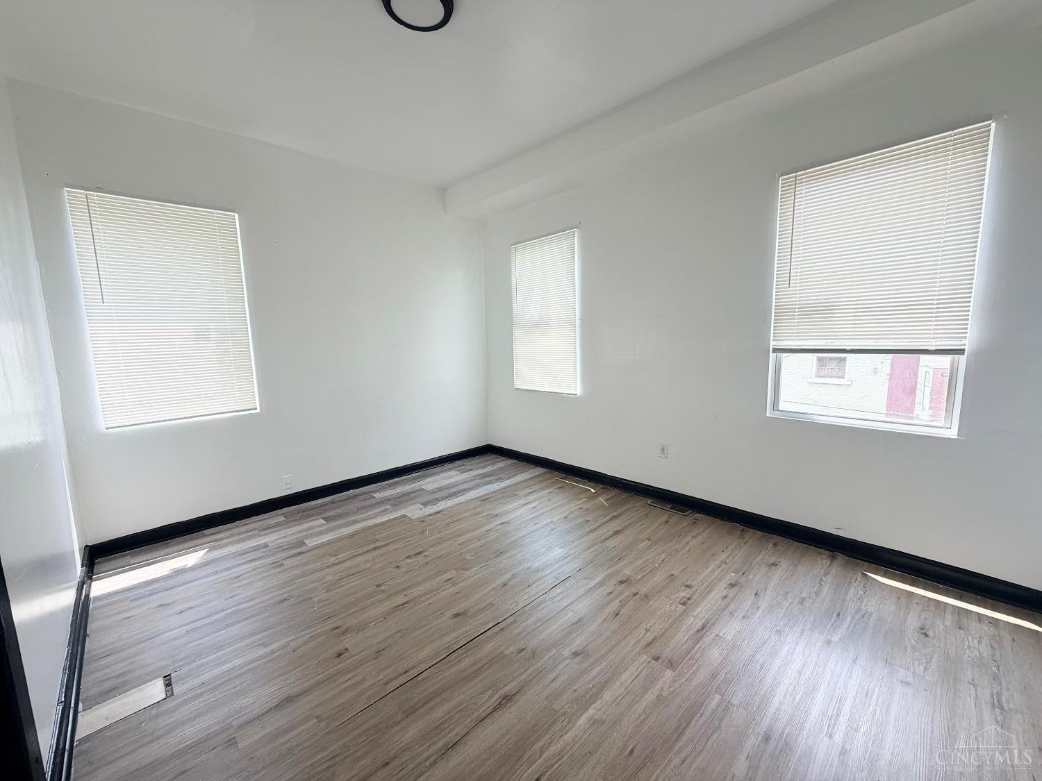 252 Renner St, Cincinnati, OH, 45214 — photo 7