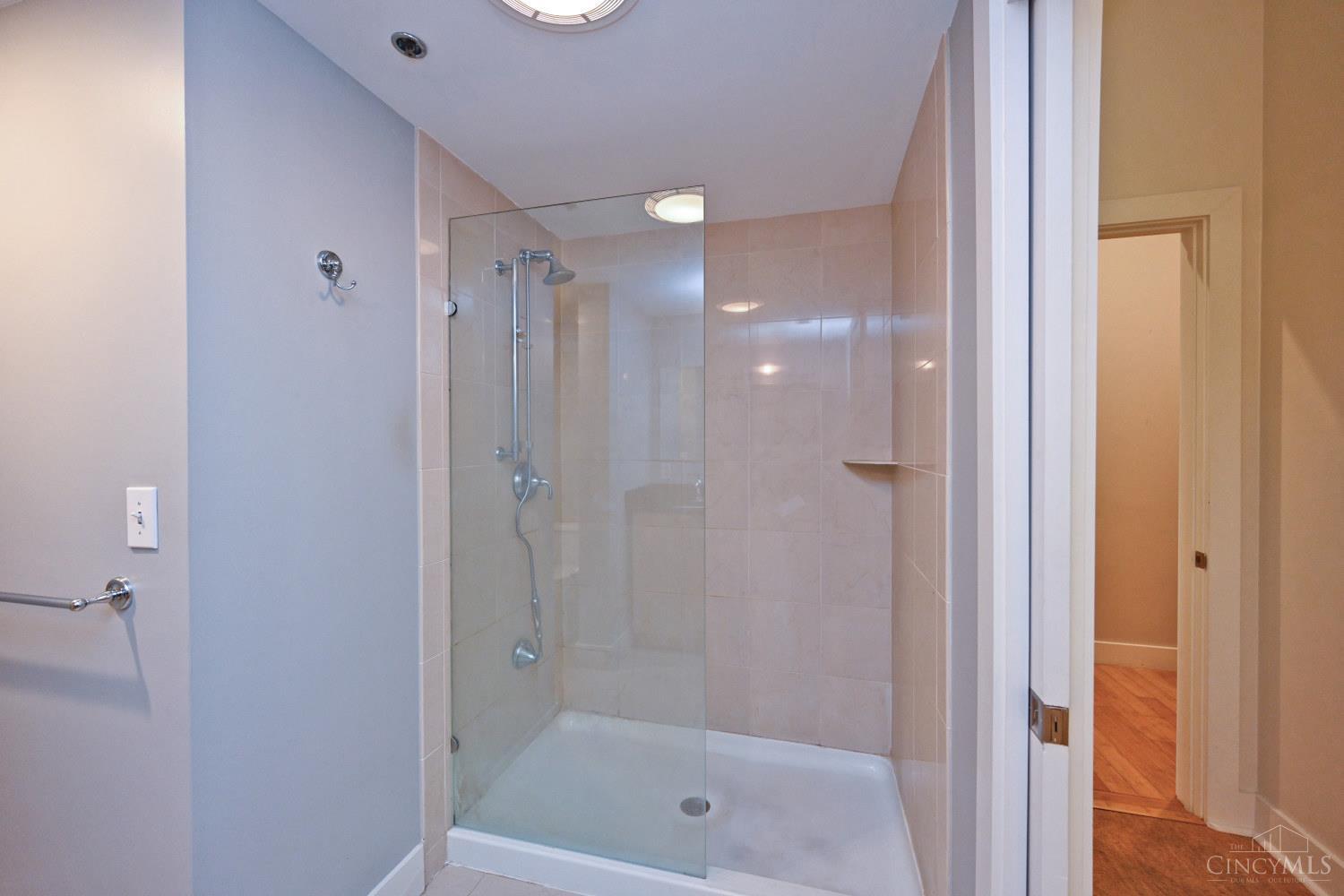 15 Fourth Street #401, Cincinnati, OH, 45202 — photo 42
