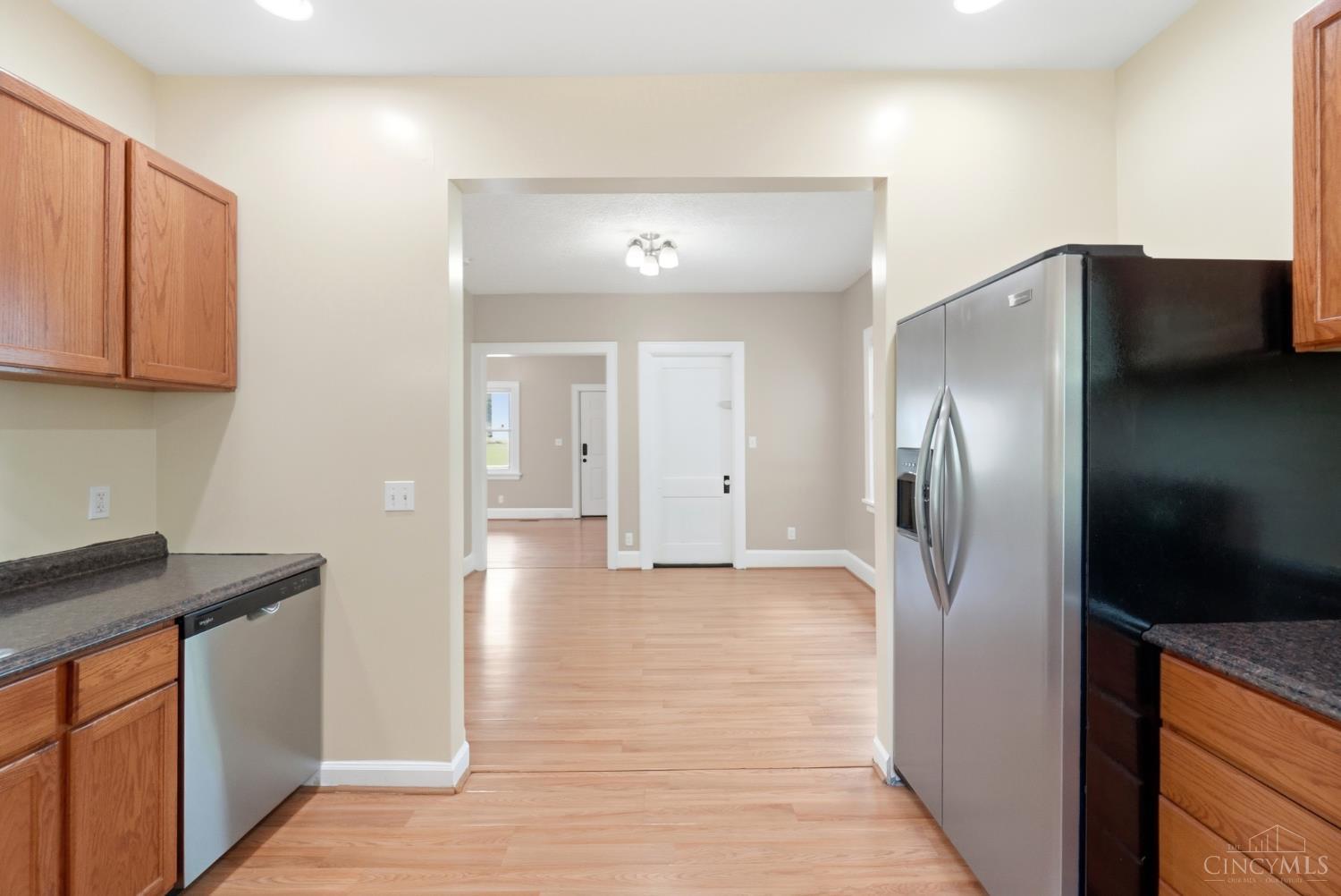 2416 Lysle Lane