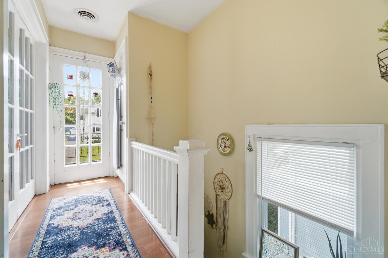 2416 Lysle Lane