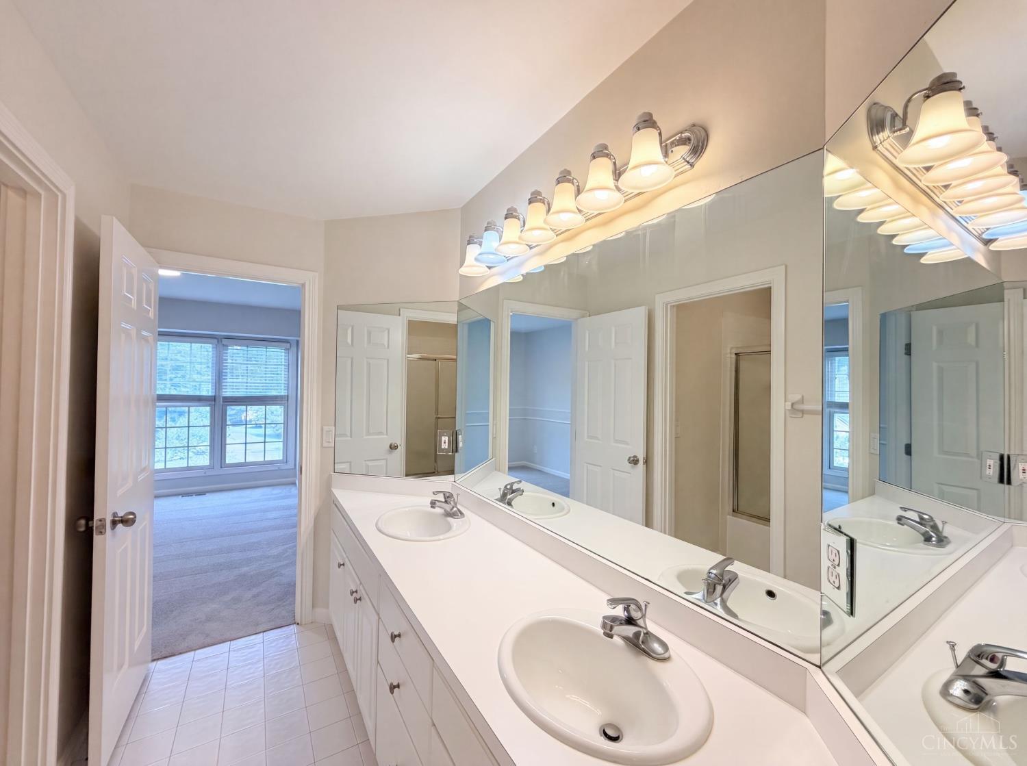 6667 Miami Woods Drive, Miami Twp, OH, 45140 — photo 30