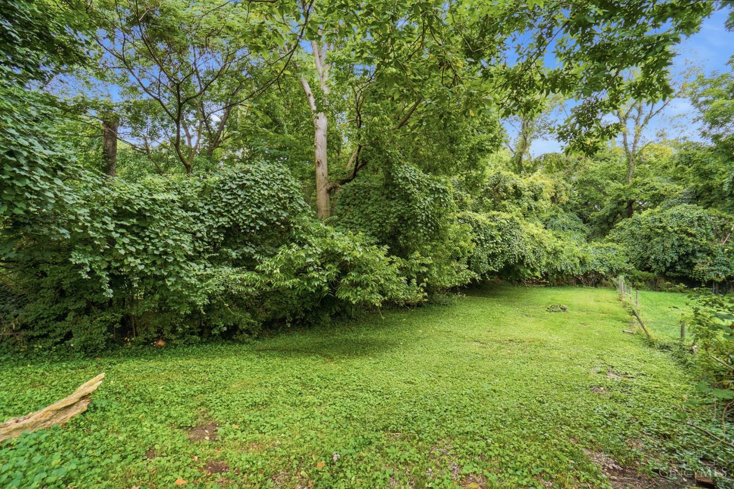2416 Lysle Lane