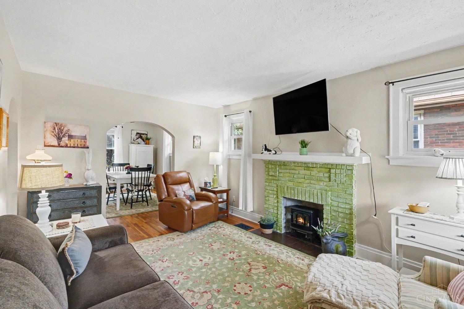 Photo 3 of Single family home for sale at 3389 Alta Vista Ave, Cincinnati, OH 45211 | MLS# 1888413 | Listing updated on 2026-09-17