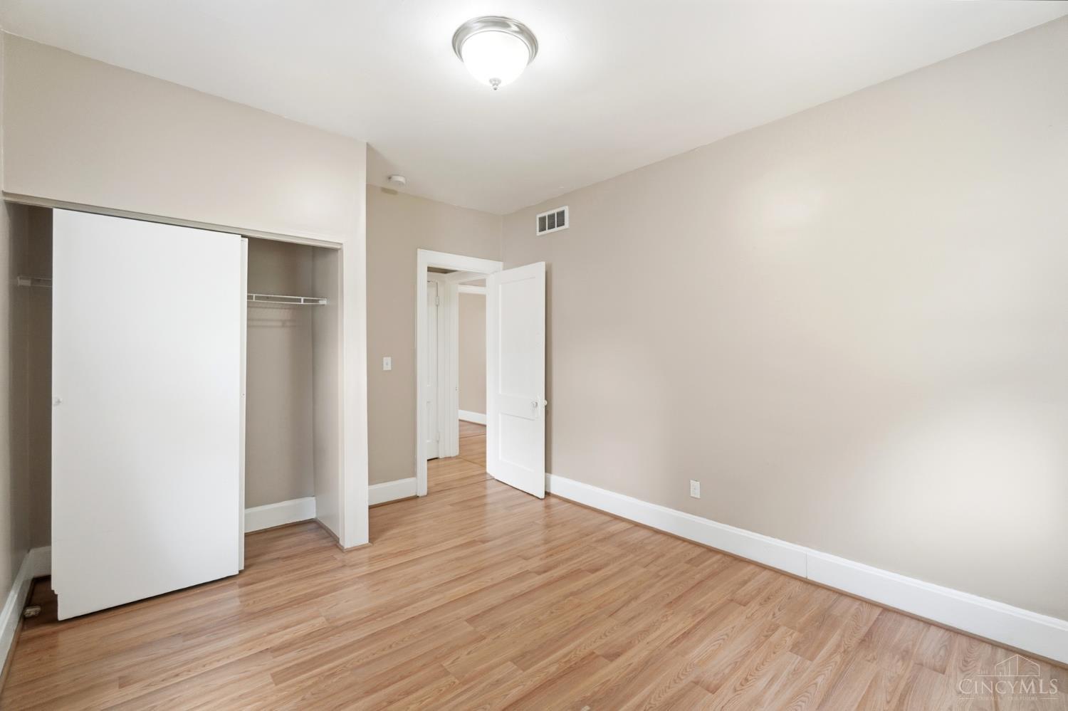 2416 Lysle Lane