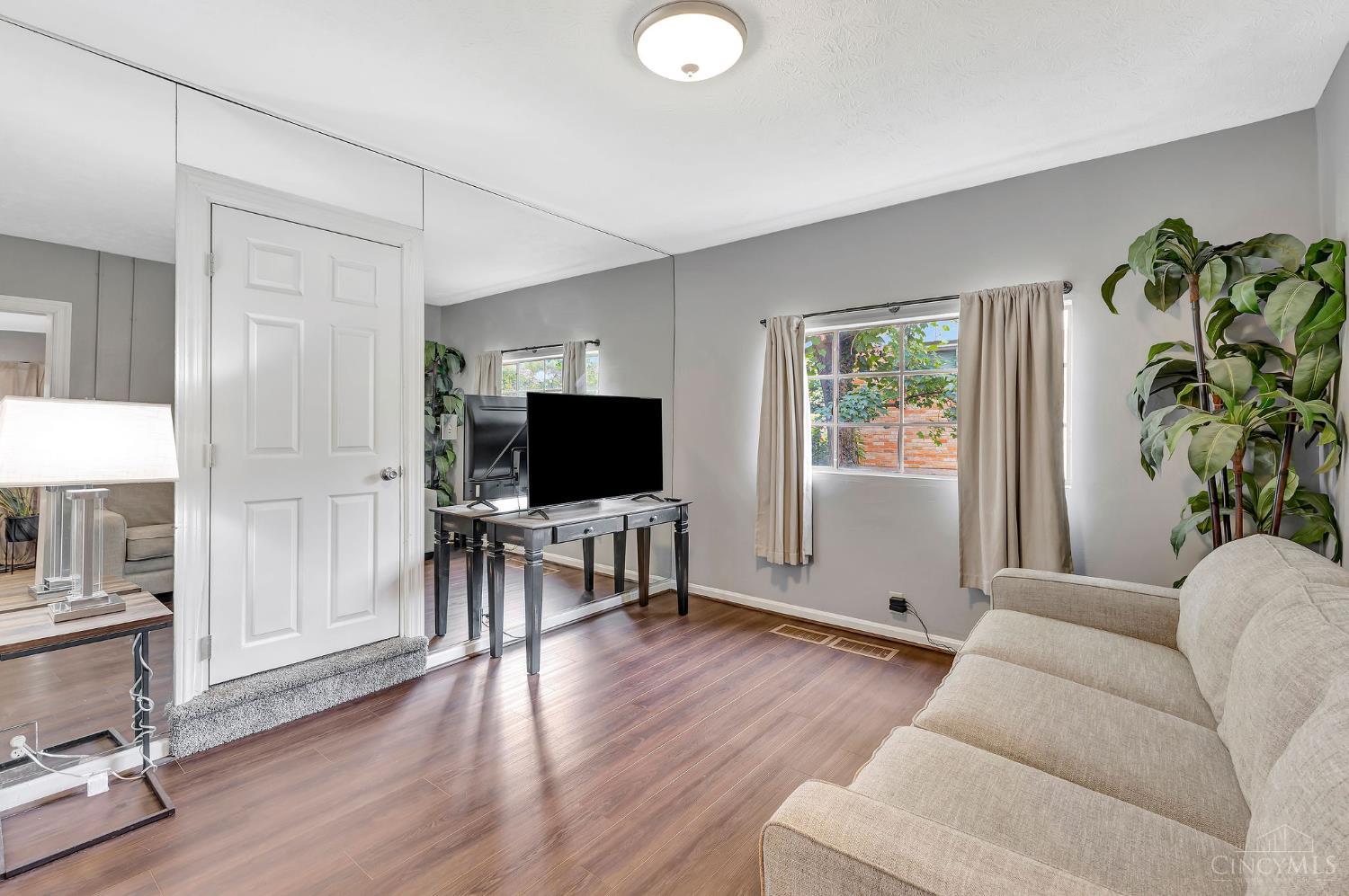 3953 Kirkup Avenue, Cincinnati, OH, 45213 — photo 9