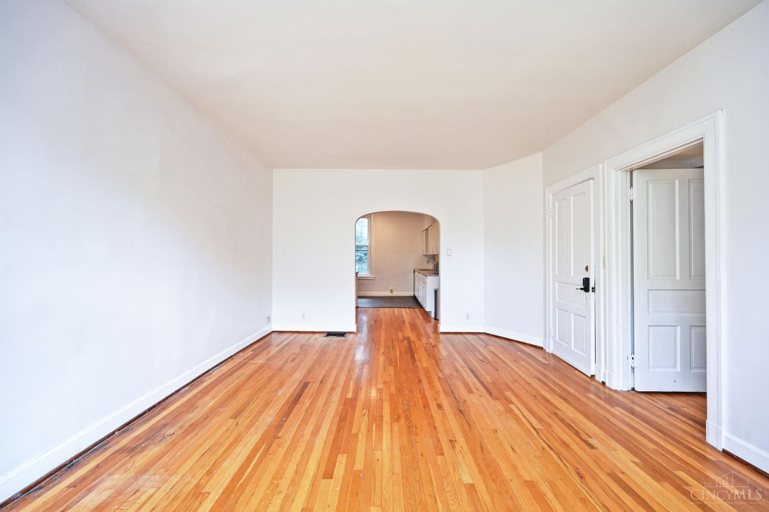 236 Loraine Avenue, Cincinnati, OH, 45220 — photo 14