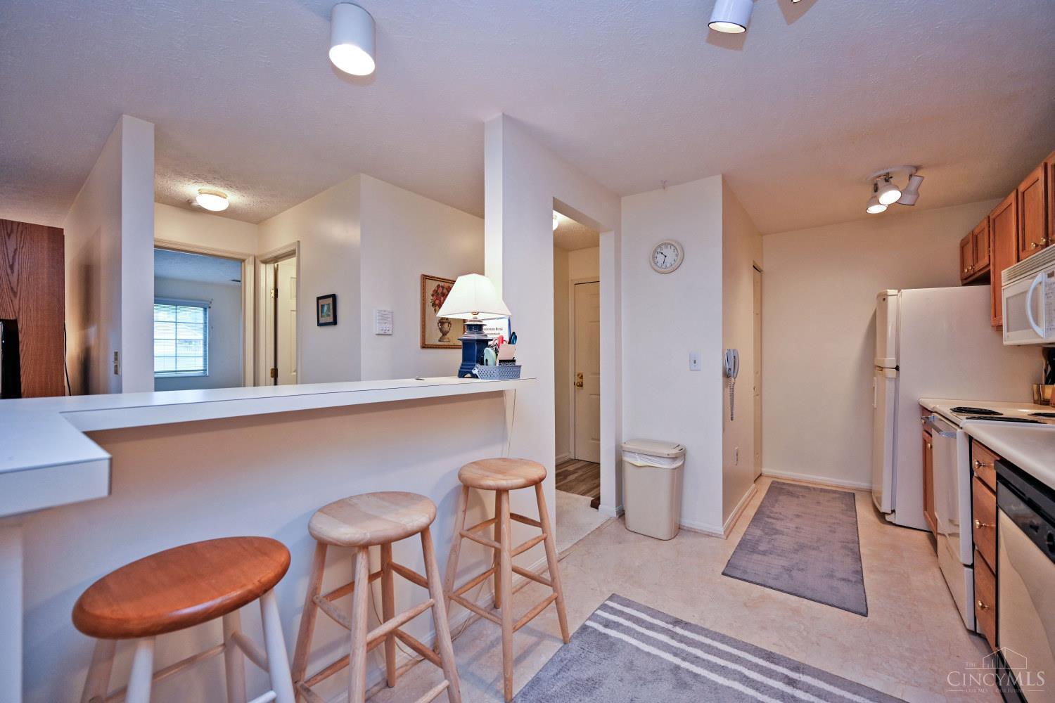 7382 Ridgepoint Drive #7, Anderson Twp, OH, 45230 — photo 16