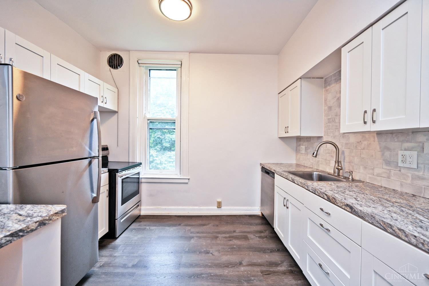 236 Loraine Avenue, Cincinnati, OH, 45220 — photo 16