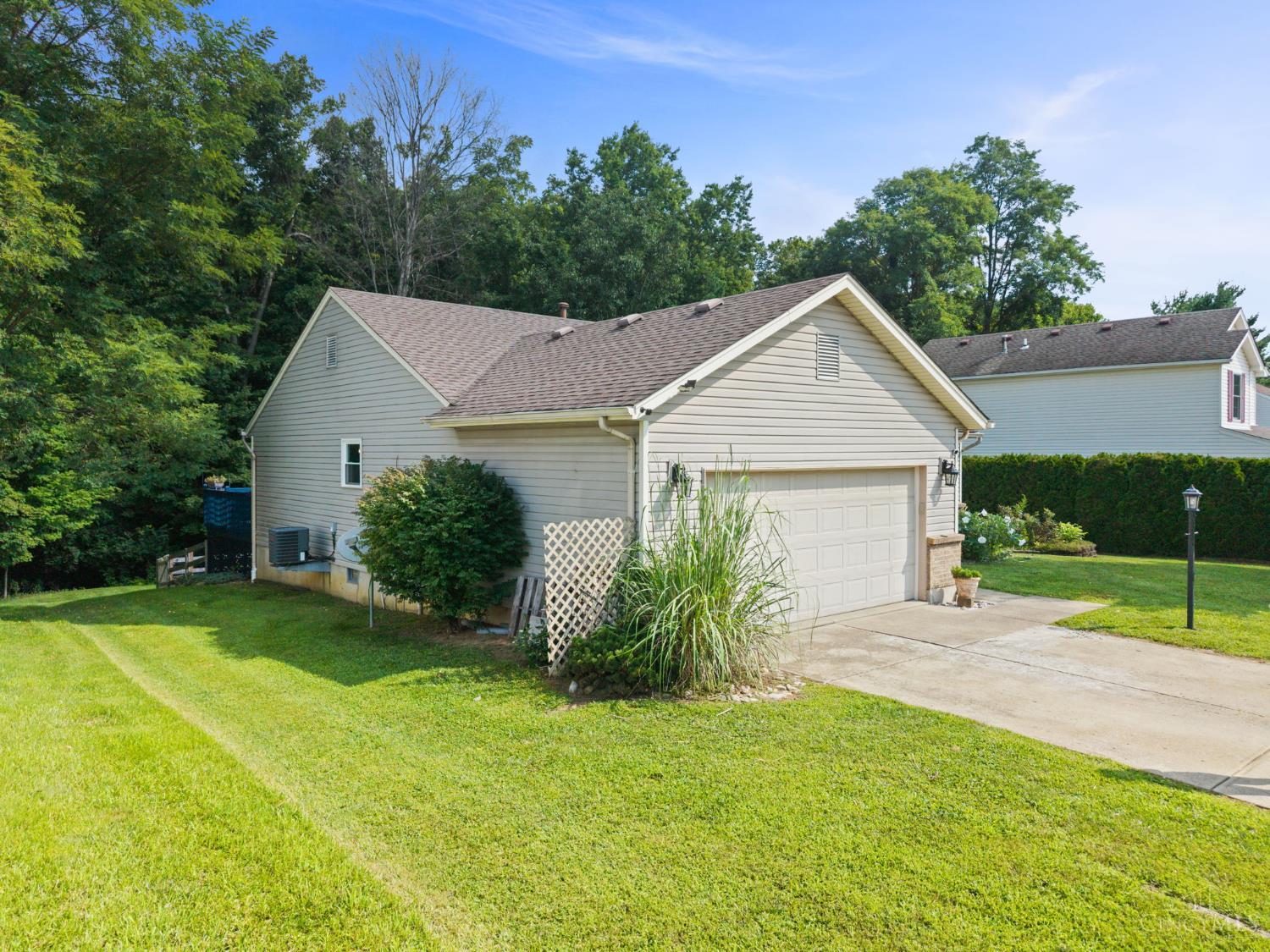 3923 Little Creek Drive, Batavia Twp, OH, 45102 — photo 5