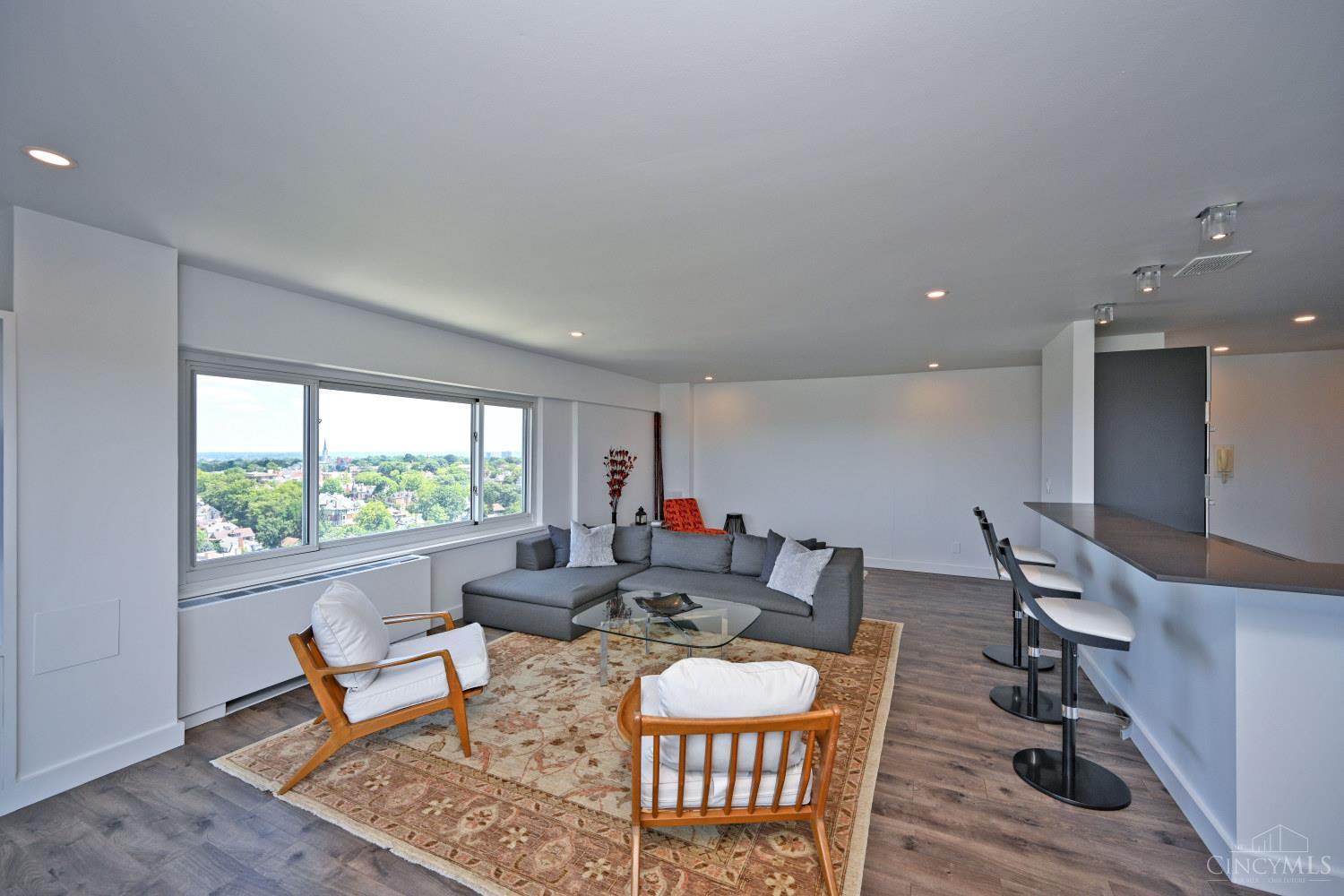 2200 Victory Parkway #2307