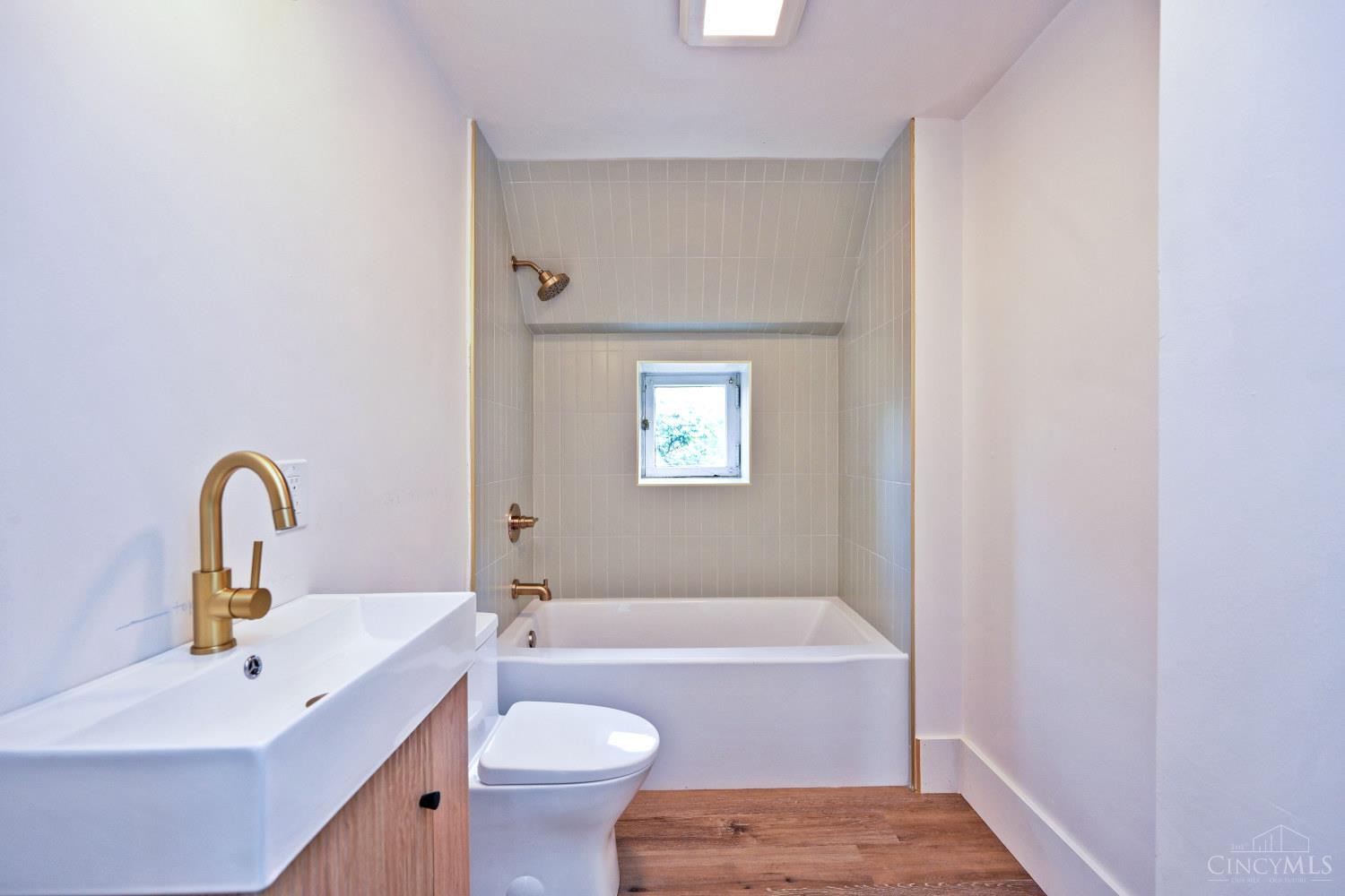 236 Loraine Avenue, Cincinnati, OH, 45220 — photo 34