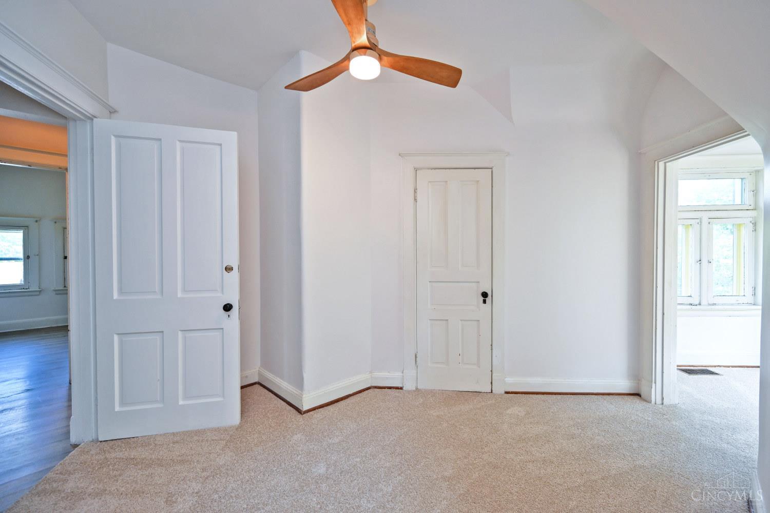 236 Loraine Avenue, Cincinnati, OH, 45220 — photo 37