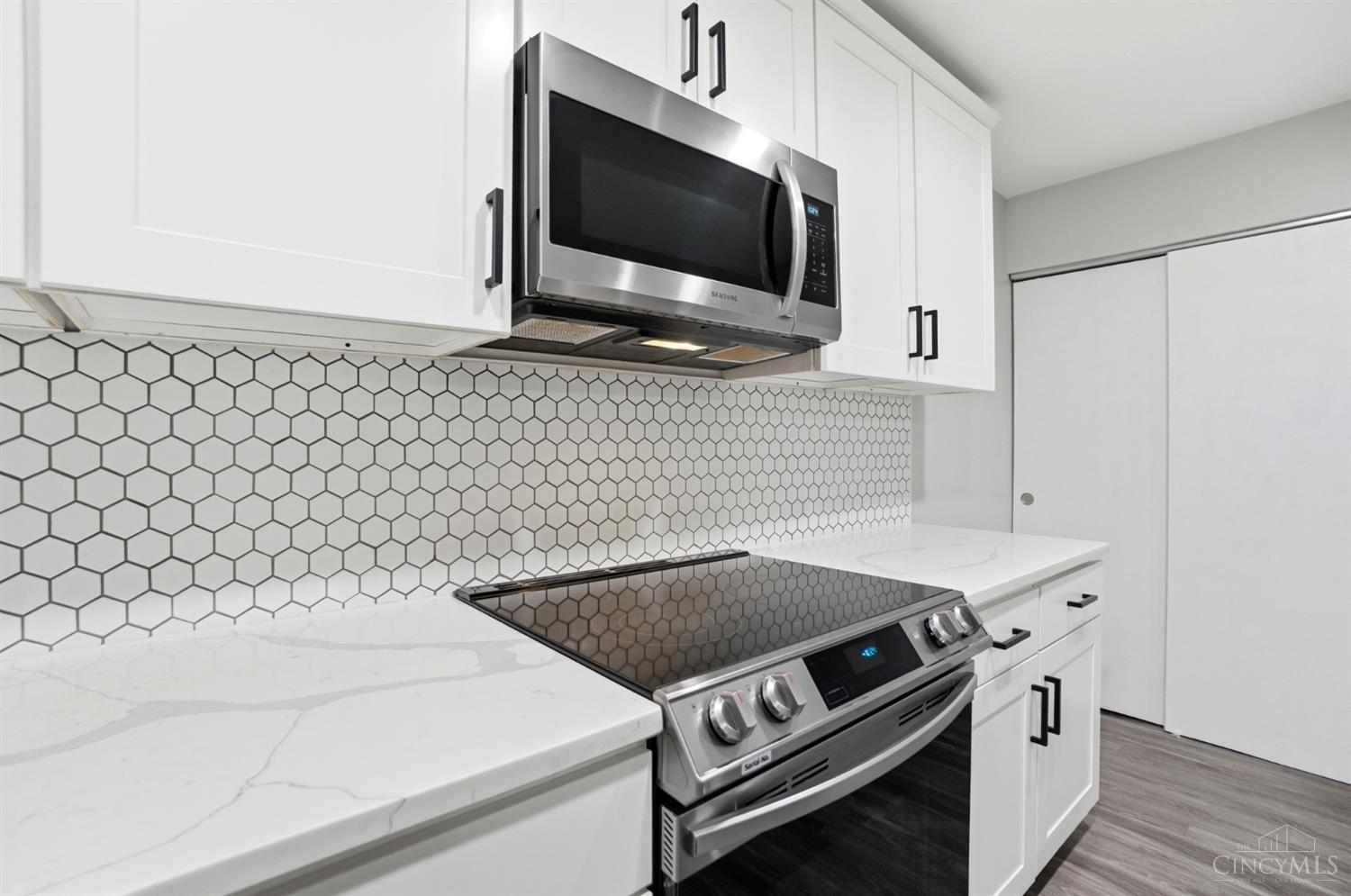 3069 Alpine Terrace #11, Cincinnati, OH, 45208 — photo 13