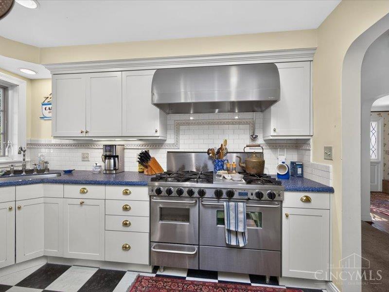 7225 Meadowbrook Drive, Amberley, OH, 45237 — photo 16
