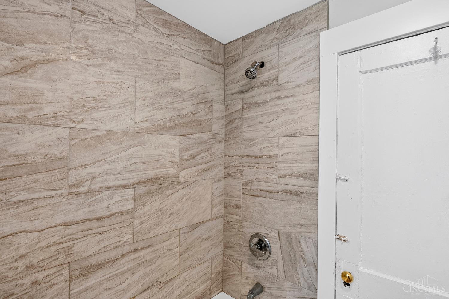 5538 Montgomery Road, Cincinnati, OH, 45212 — photo 17
