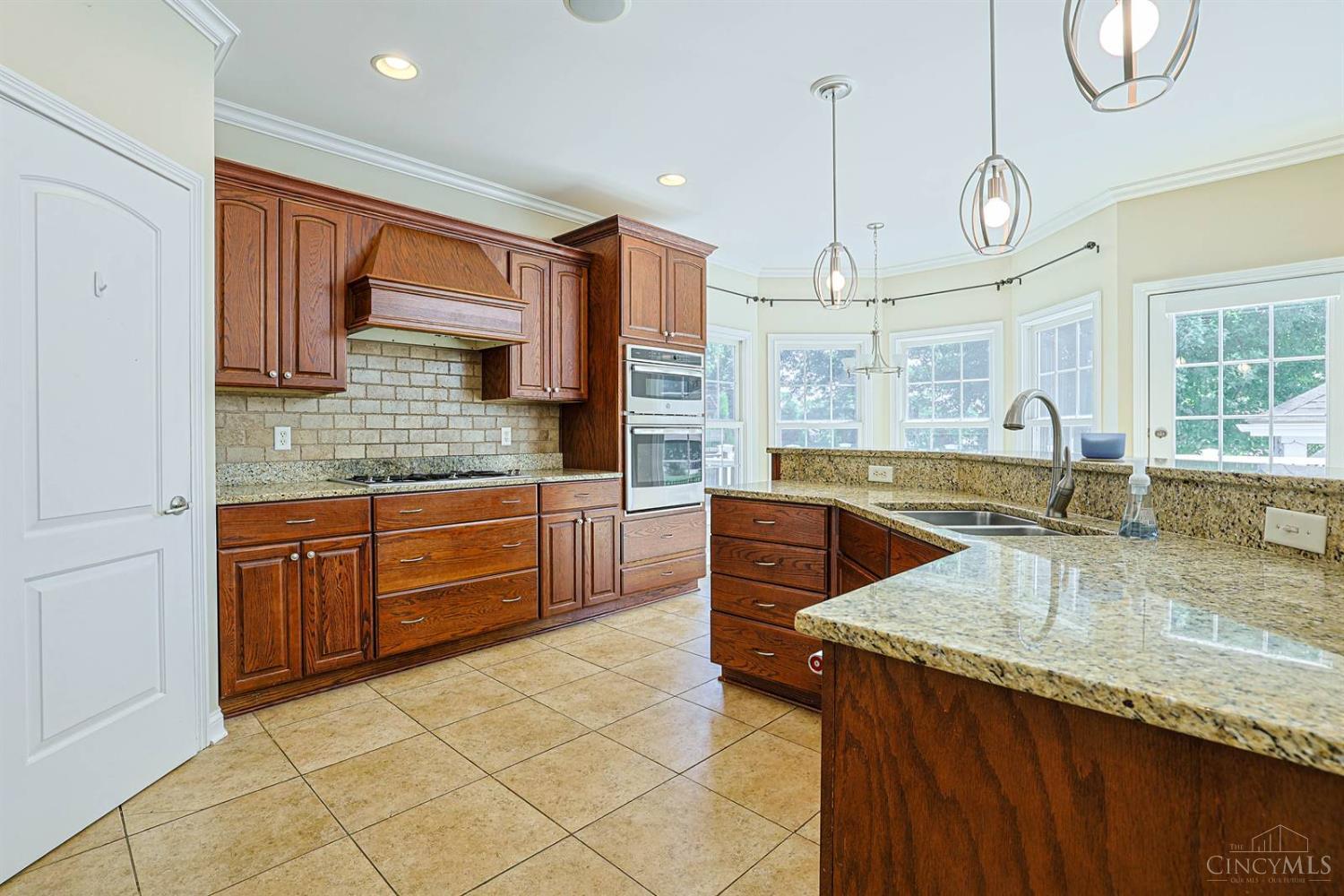 7596 Woodbridge Court, Clearcreek Twp., OH, 45066 — photo 8