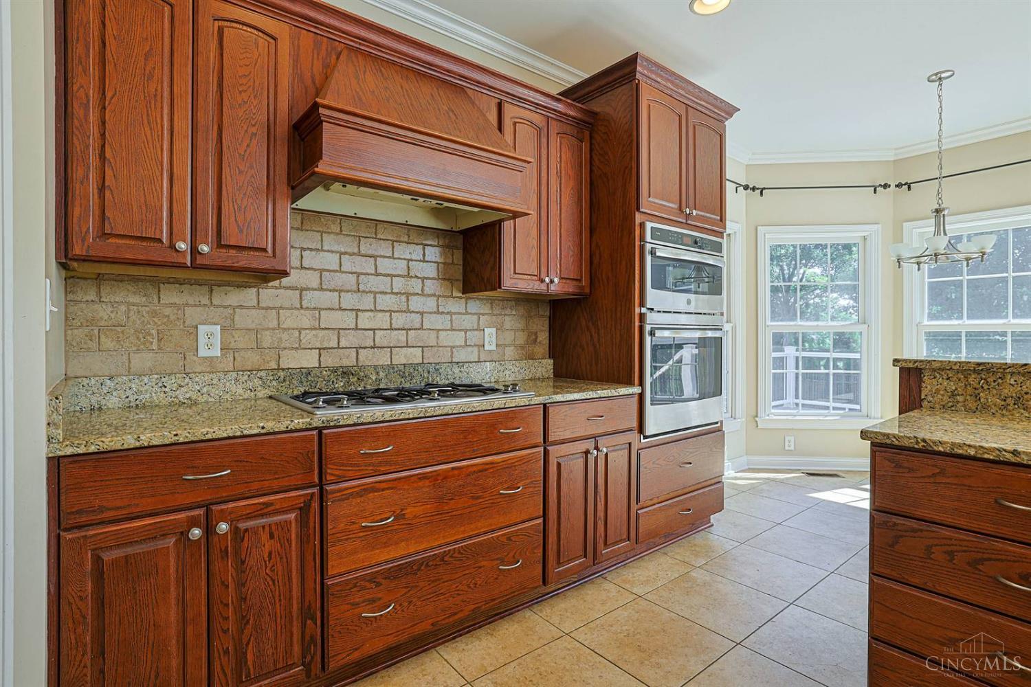 7596 Woodbridge Court, Clearcreek Twp., OH, 45066 — photo 9