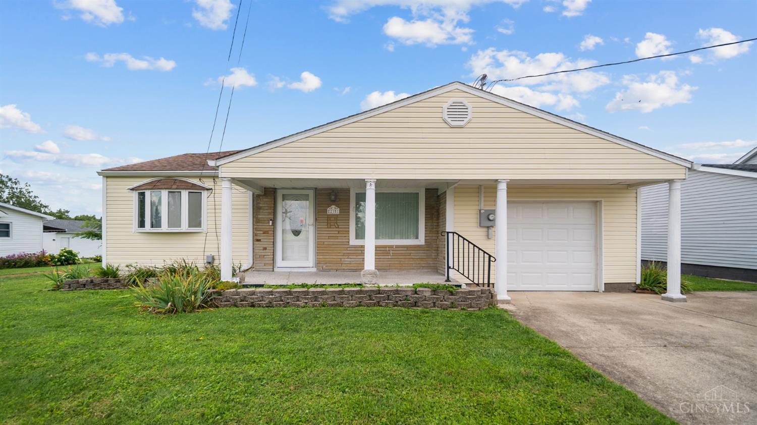 2nd image of 215 Chestnut Ridge Rd, West Union, OH 45693 | MLS# 1888991