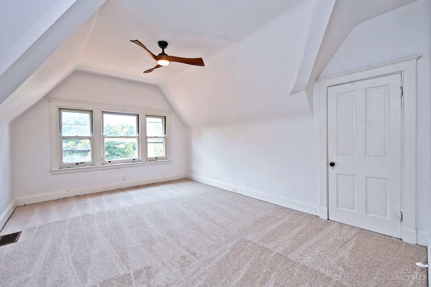 236 Loraine Avenue, Cincinnati, OH, 45220 — photo 31
