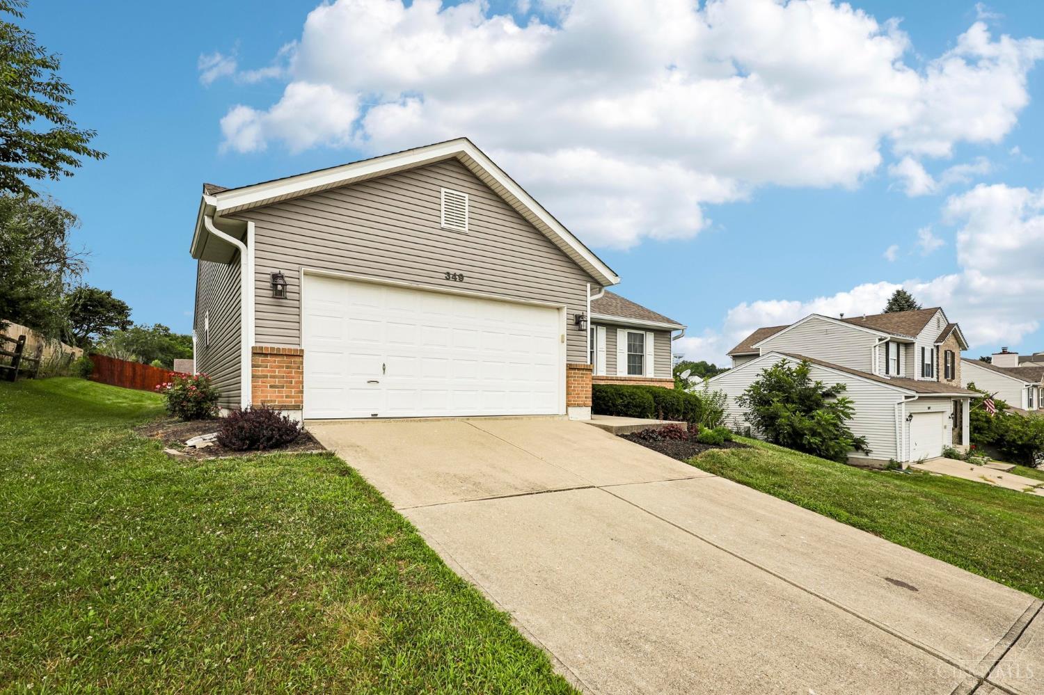 349 Timber Hill Drive, Hamilton, OH, 45013 — photo 2