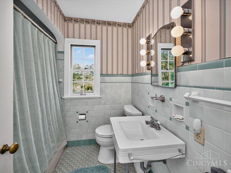 7225 Meadowbrook Drive, Amberley, OH, 45237 — photo 28