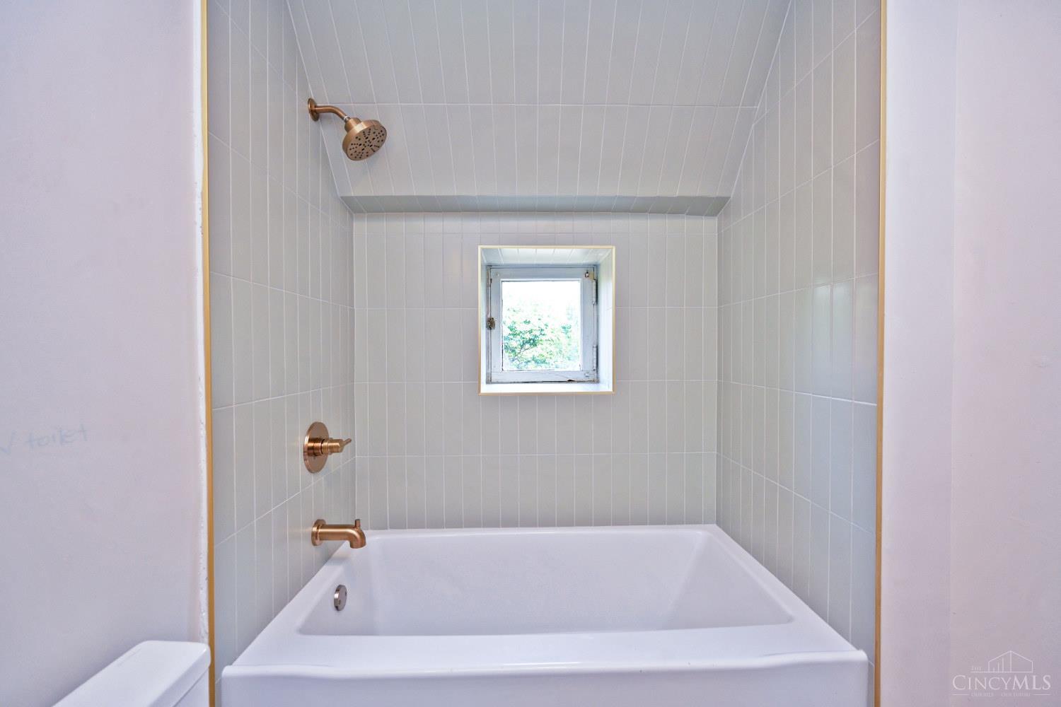236 Loraine Avenue, Cincinnati, OH, 45220 — photo 35