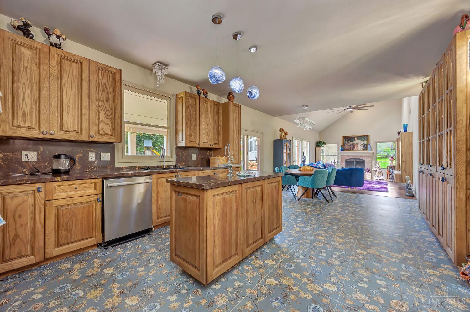 11725 Darbyshire Court, Symmes Twp, OH, 45140 — photo 19