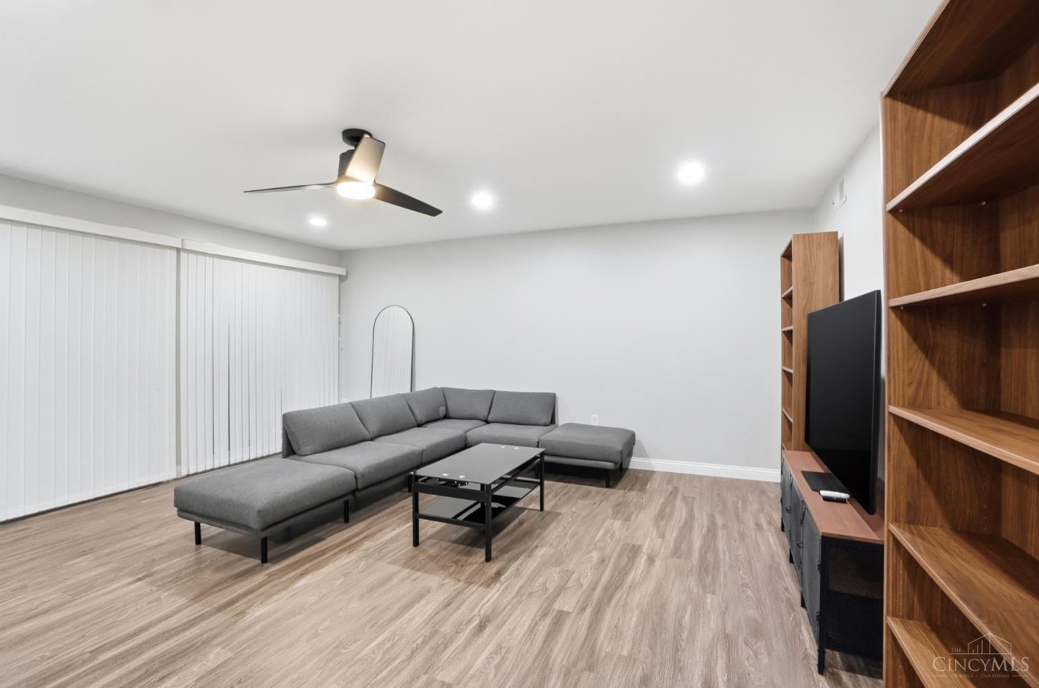 3069 Alpine Terrace #11, Cincinnati, OH, 45208 — photo 17