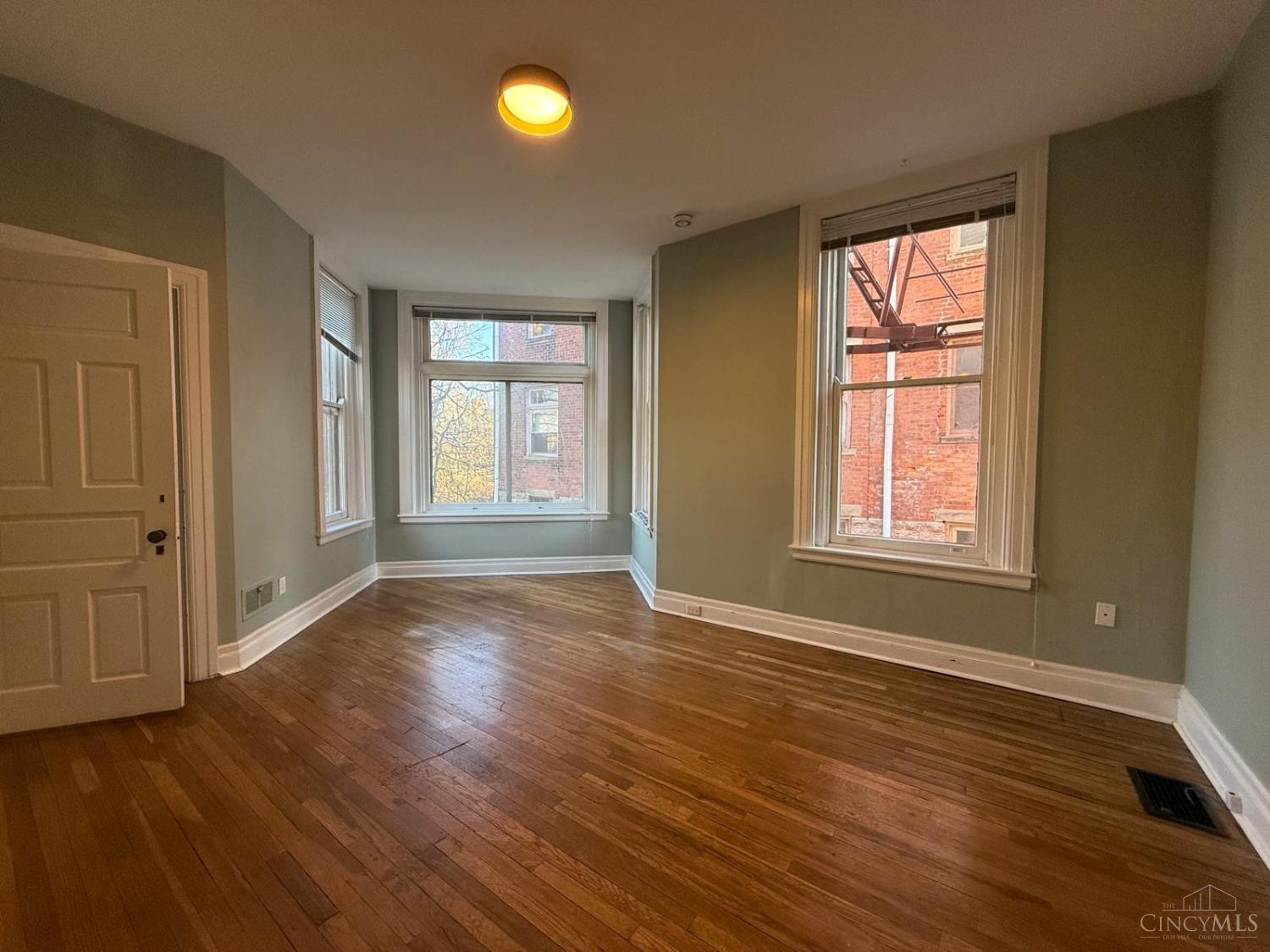 236 Loraine Avenue, Cincinnati, OH, 45220 — photo 8