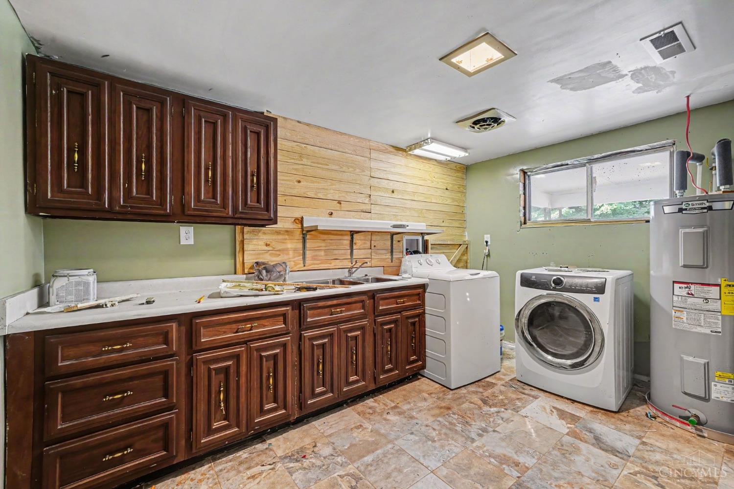 1649 Main Street, Lewis Twp, OH, 45119 — photo 9