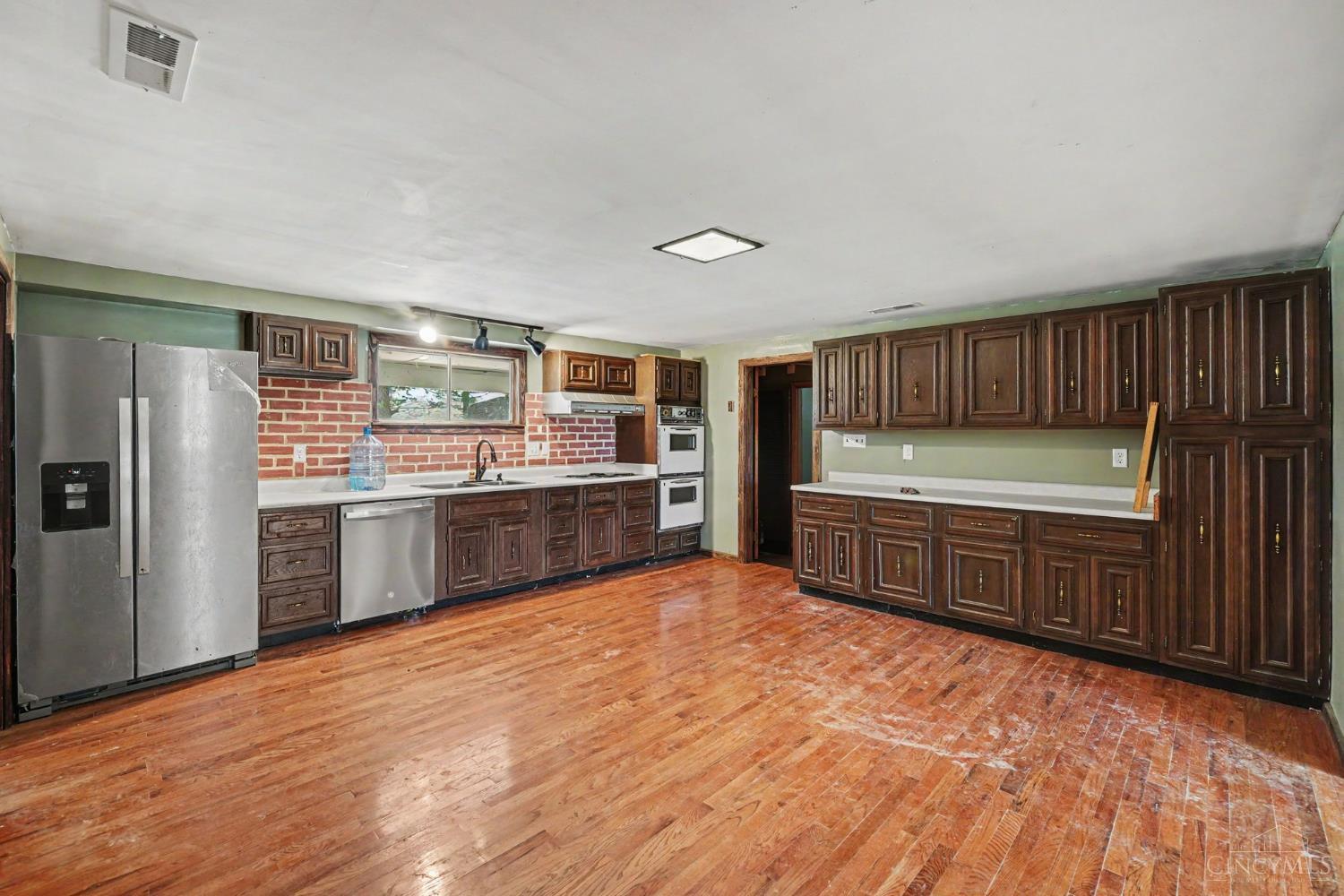 1649 Main Street, Lewis Twp, OH, 45119 — photo 7