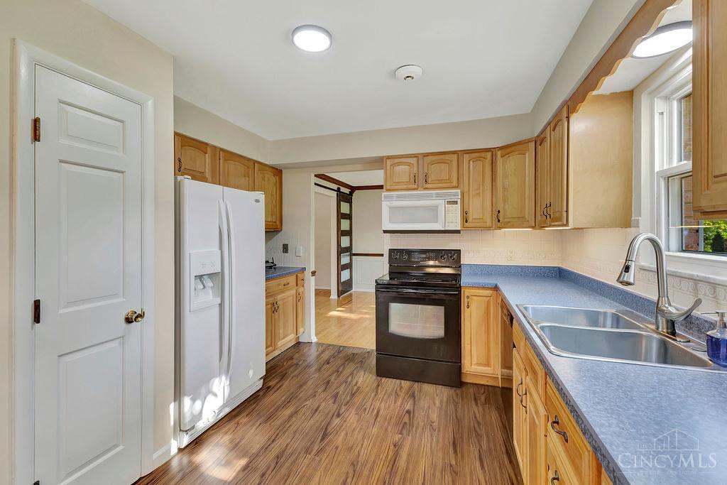 9800 Delray Drive, Montgomery, OH, 45242 — photo 13