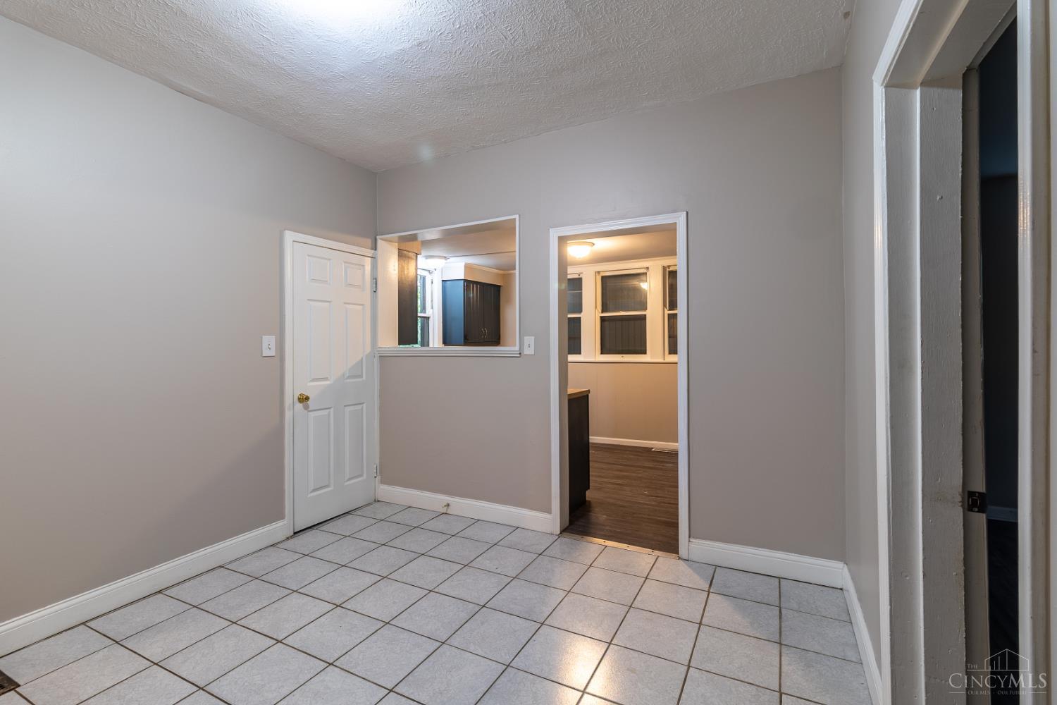 6335 Beechmont Avenue, Cincinnati, OH, 45230 — photo 17