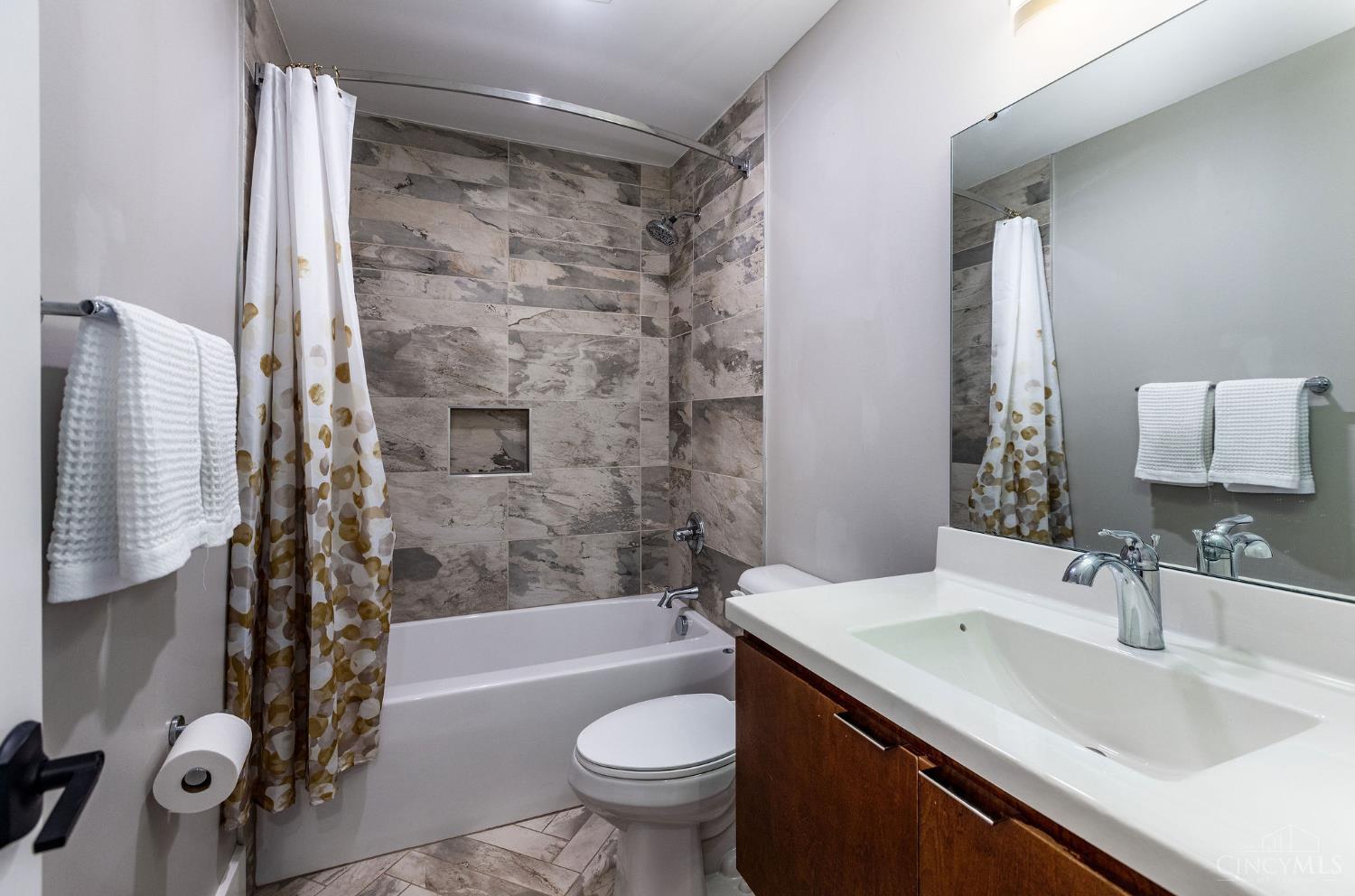 808 Elm Street #2C, Cincinnati, OH, 45202 — photo 22