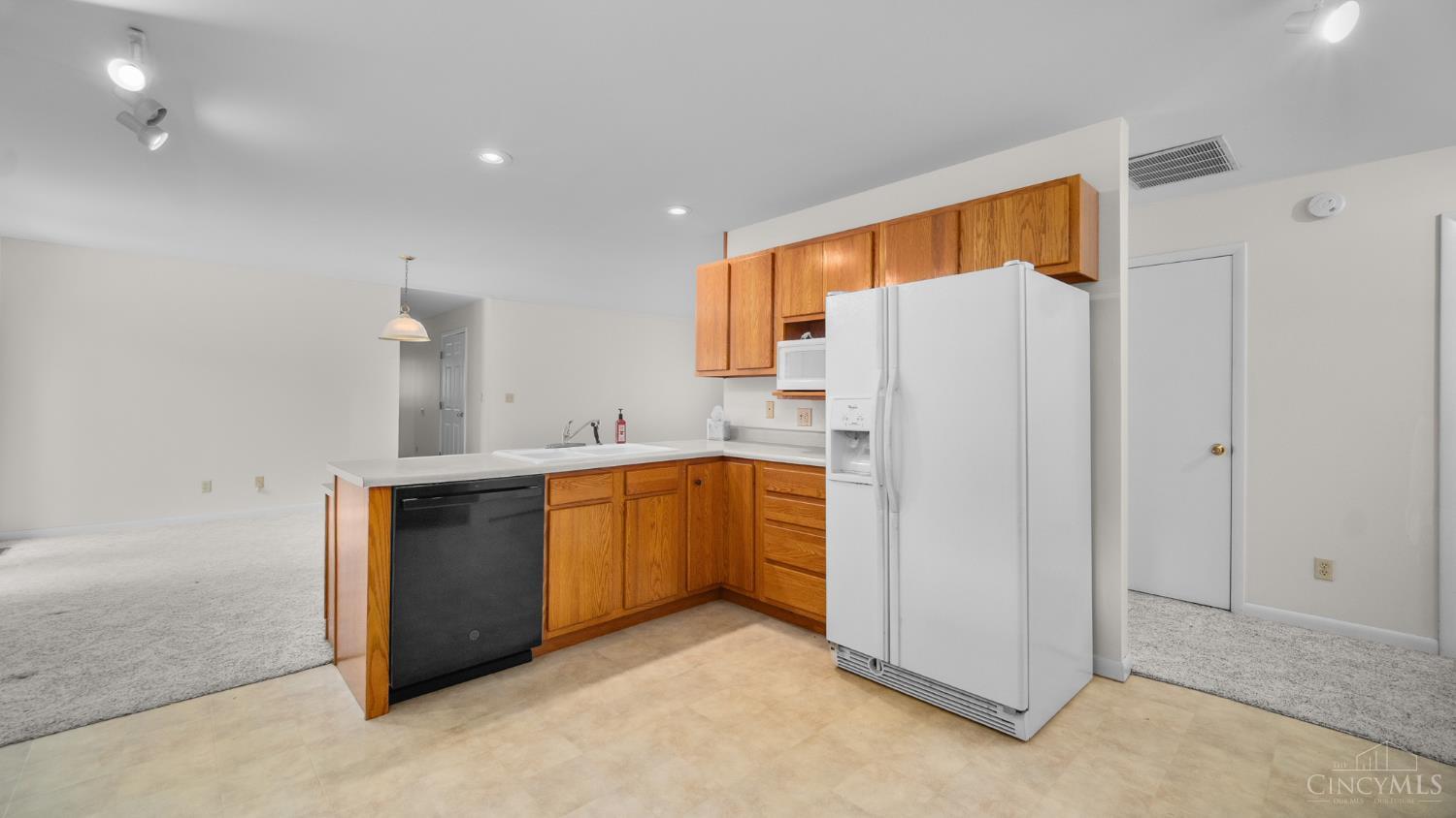10027 St Rt 125, West Union, OH, 45693 — photo 11