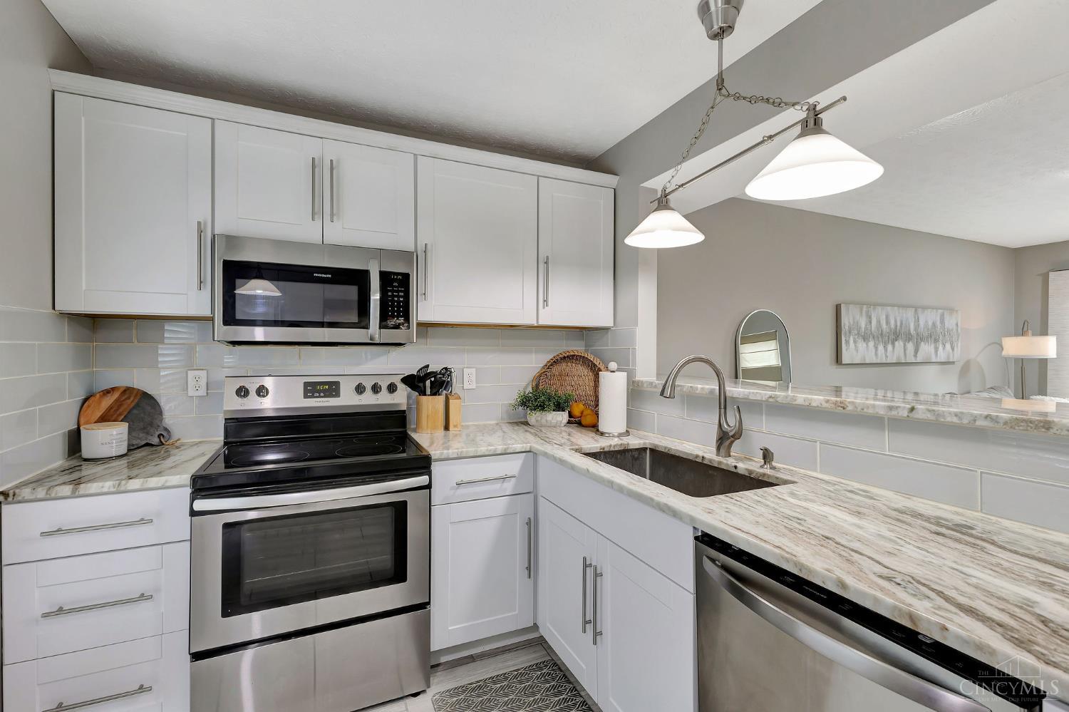 1012 John Street, Cincinnati, OH, 45203 — photo 11