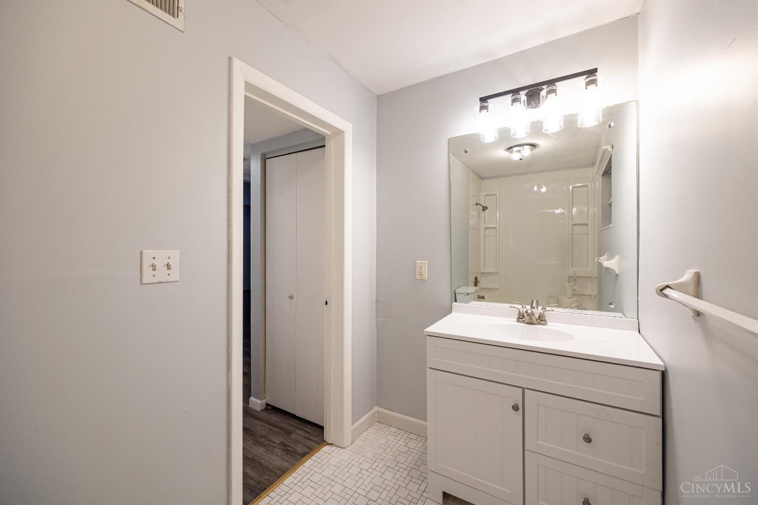 6335 Beechmont Avenue, Cincinnati, OH, 45230 — photo 50