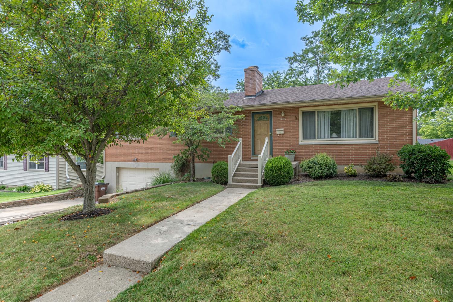 2nd image of 406 Eastline Dr, Middletown, OH 45044 | MLS# 1883886