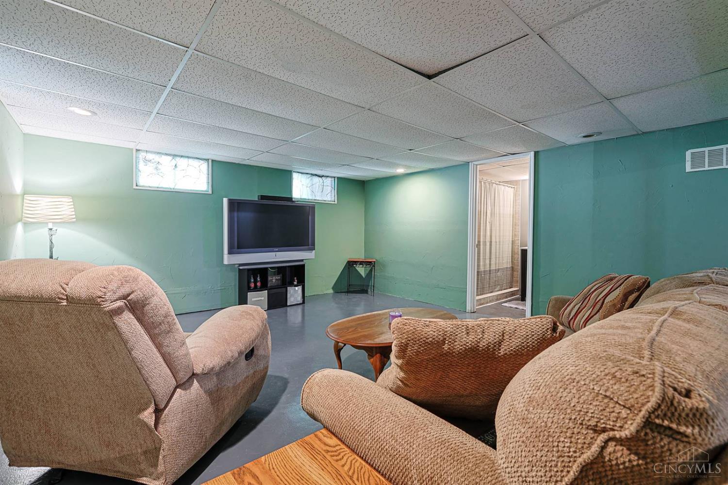 10753 Valiant Drive, Colerain Twp, OH, 45231 — photo 33