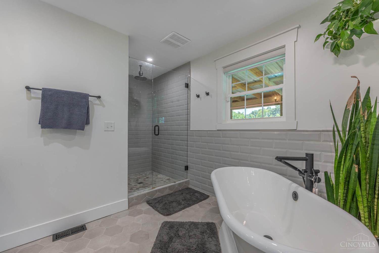 3385 Middle Run Road, Sugarcreek Twp, OH, 45068 — photo 25