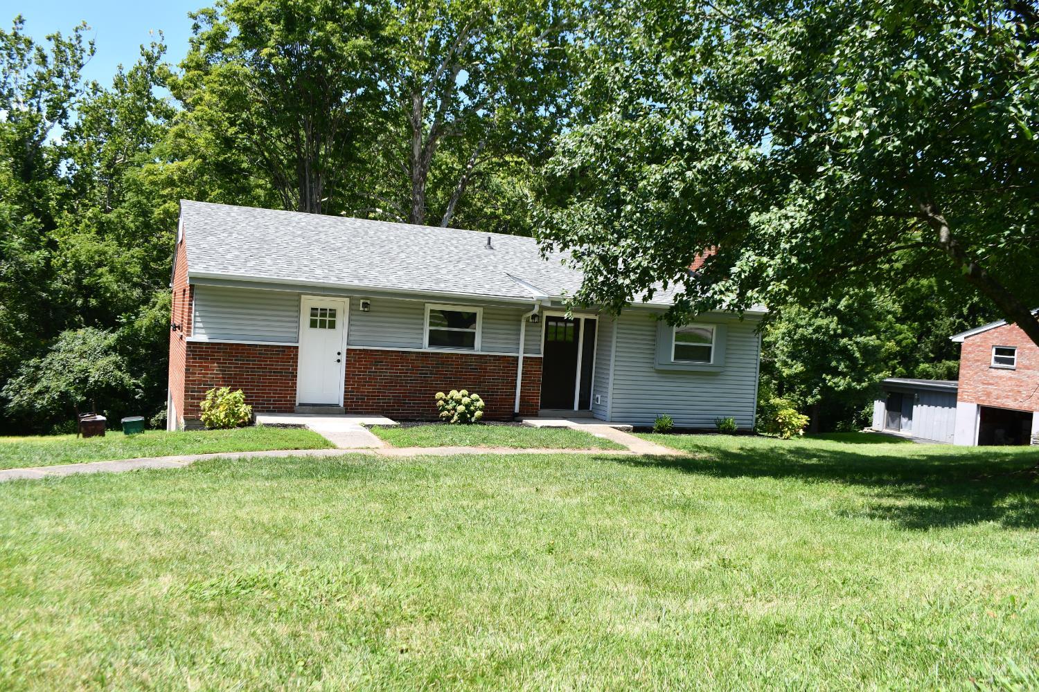 Photo 1 of Single family home for sale at 11733 Thistlehill Dr, Loveland, OH 45140 | MLS# 1888884 | Listing updated on 2026-10-01