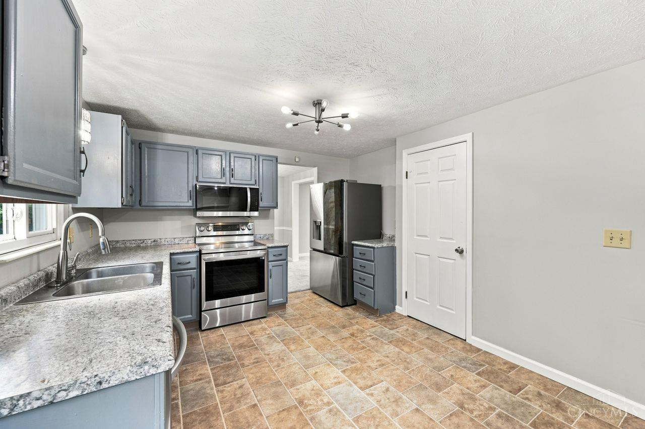 3784 Irwin Simpson Road, Deerfield Twp., OH, 45040 — photo 16
