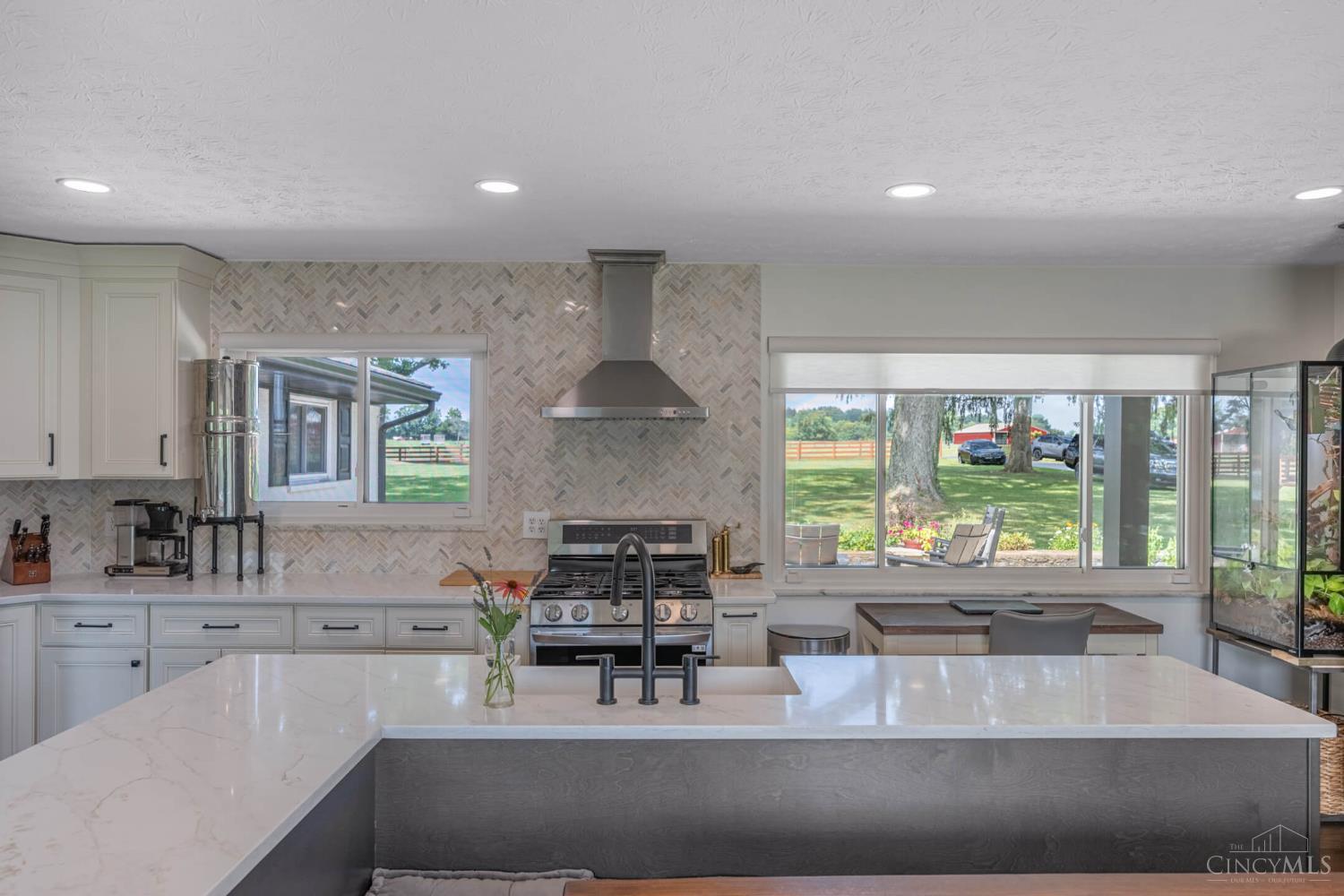 3385 Middle Run Road, Sugarcreek Twp, OH, 45068 — photo 17