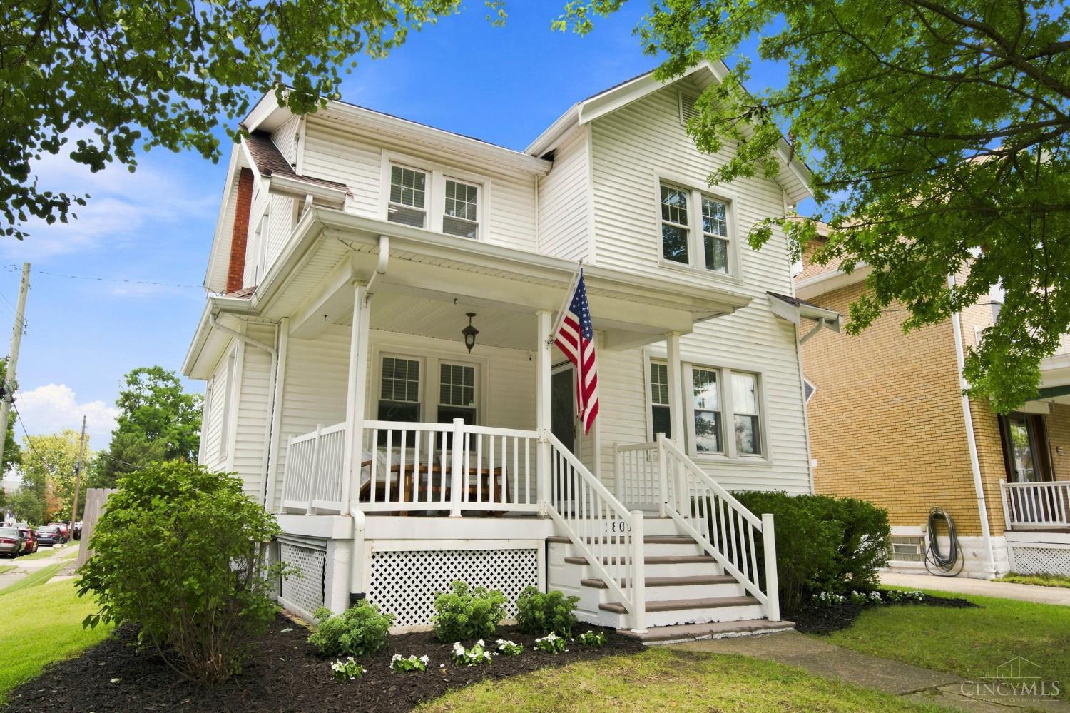 Move-in ready 3 bedroom plus den/study in the heart of Oakley! Ample room sizes with newly renovated kitchen and bathrooms. Finished basement with an updated wet bar. Situated on a corner lot, this has a large, private backyard-great for entertaining. Off street parking with a 2 car garage! Close to Oakley Square, Factory 52, Oakley Station & more!