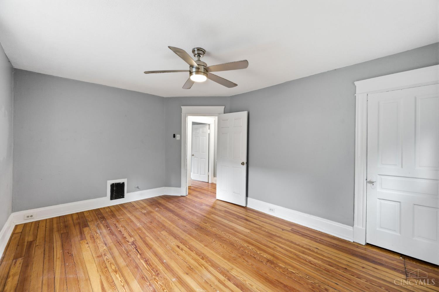 5404 Ravenna Street, Cincinnati, OH, 45227 — photo 12