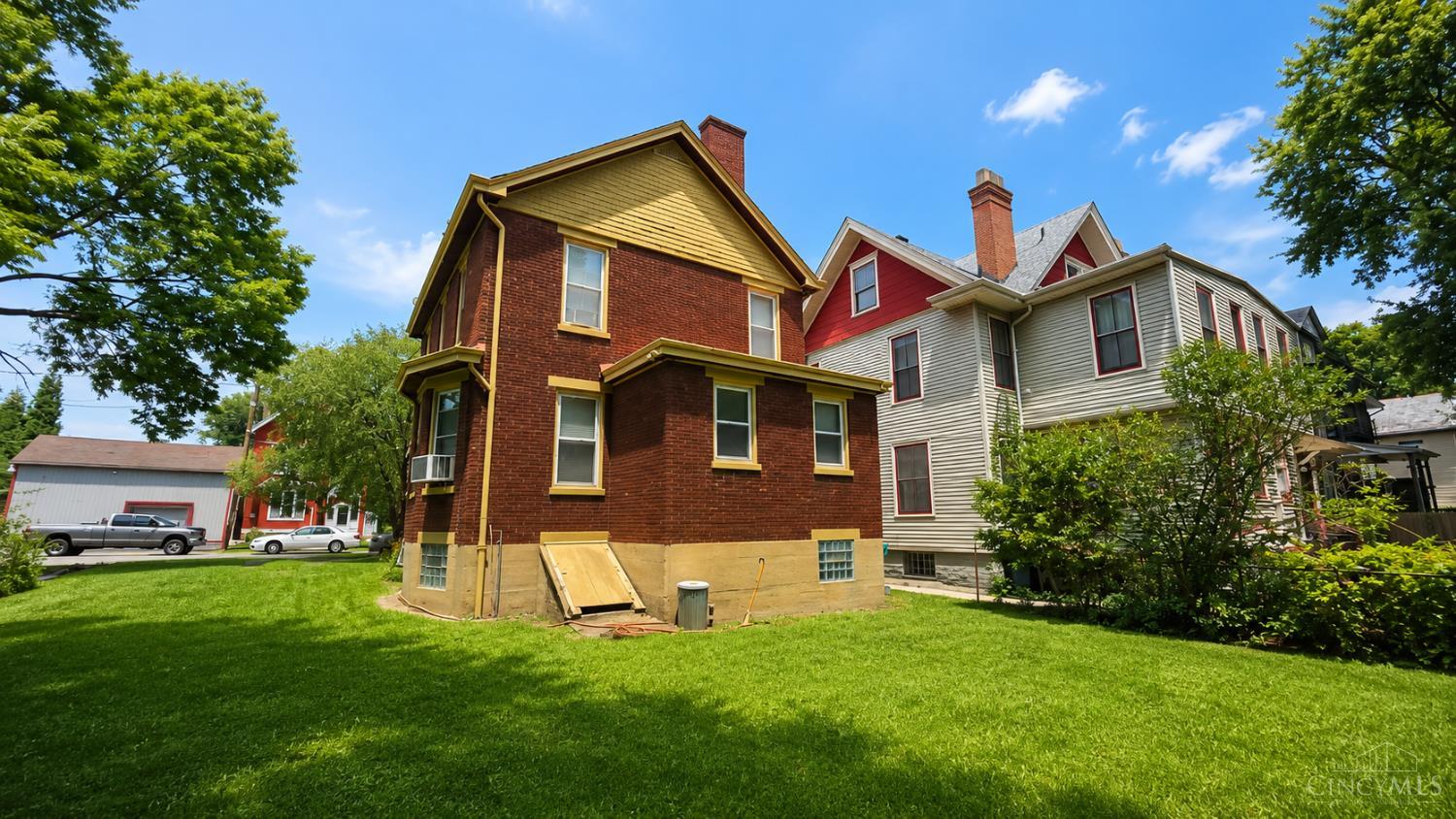 21st image of 765 Mcmakin Ave, Cincinnati, OH 45232 | MLS# 1876647